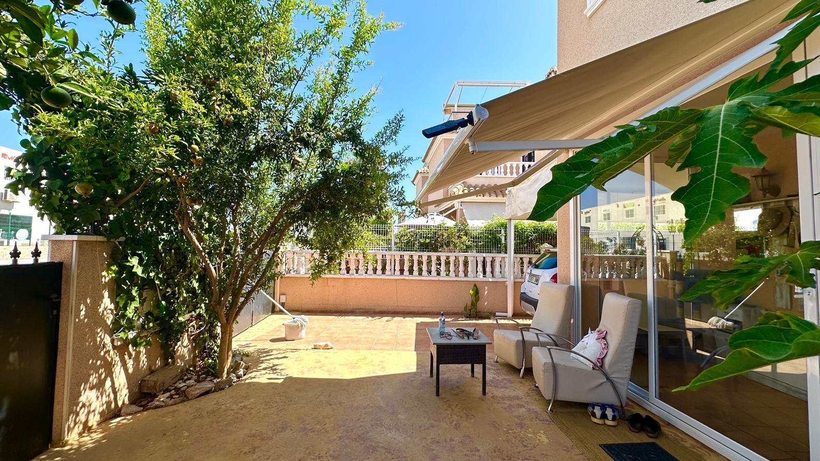 Dining area in villa for sale in Orihuela Costa