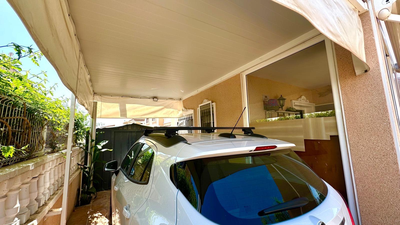Bedroom in villa for sale in Orihuela Costa
