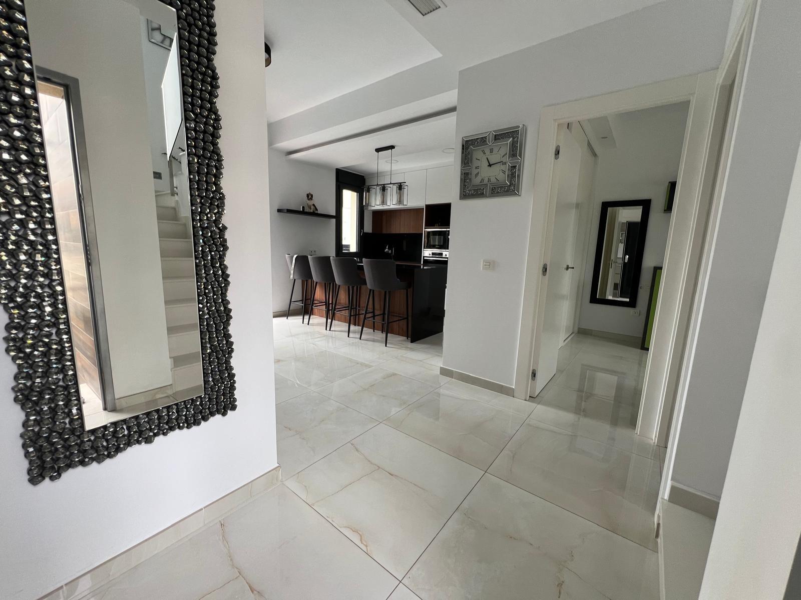 Kitchen in villa for sale in Orihuela Costa