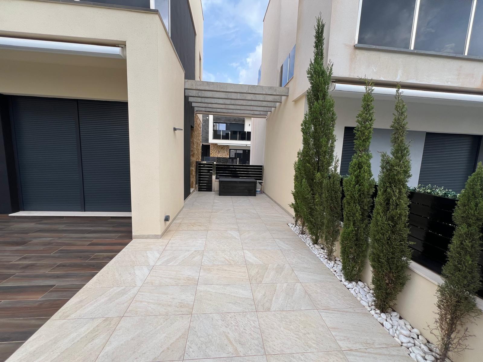 Kitchen in villa for sale in Orihuela Costa