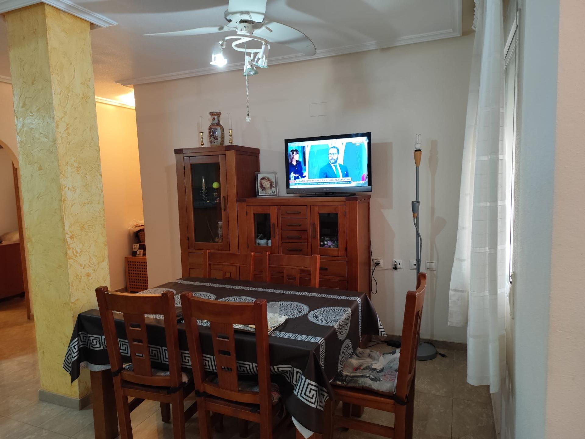 Master bedroom in apartment for sale in Torrevieja