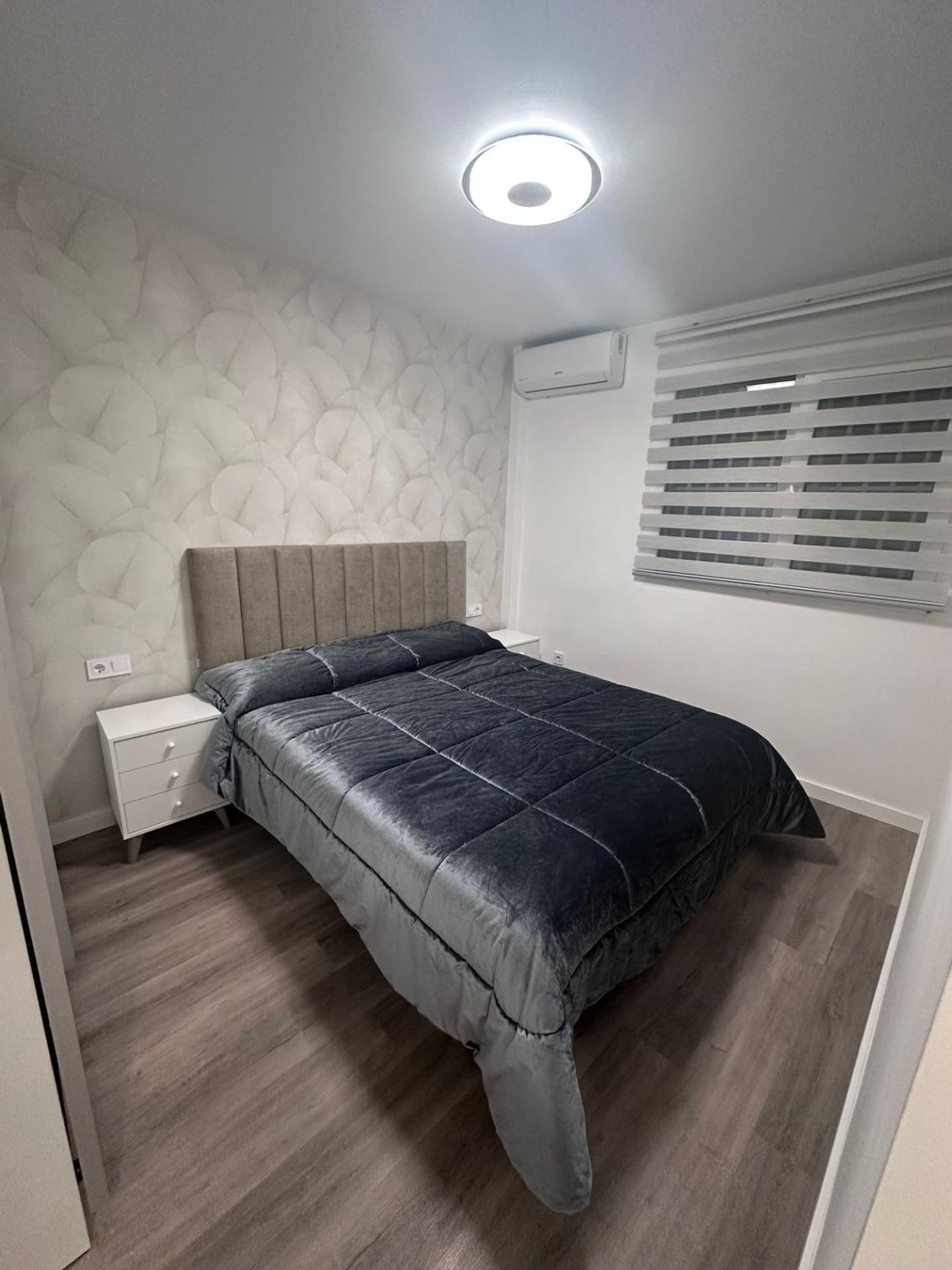 Master bedroom in apartment for sale in Torrevieja
