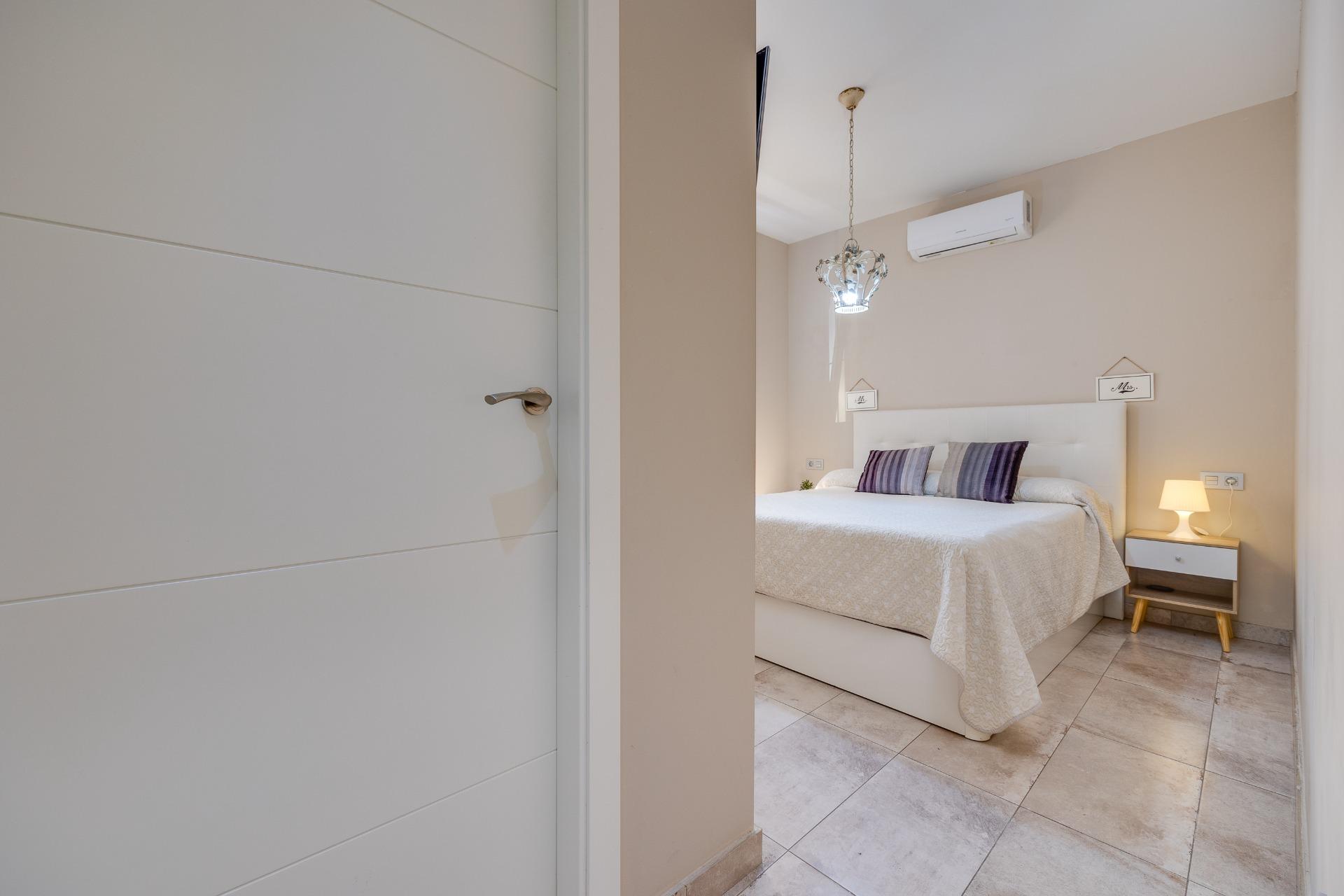 Bathroom in terraced for sale in Torrevieja