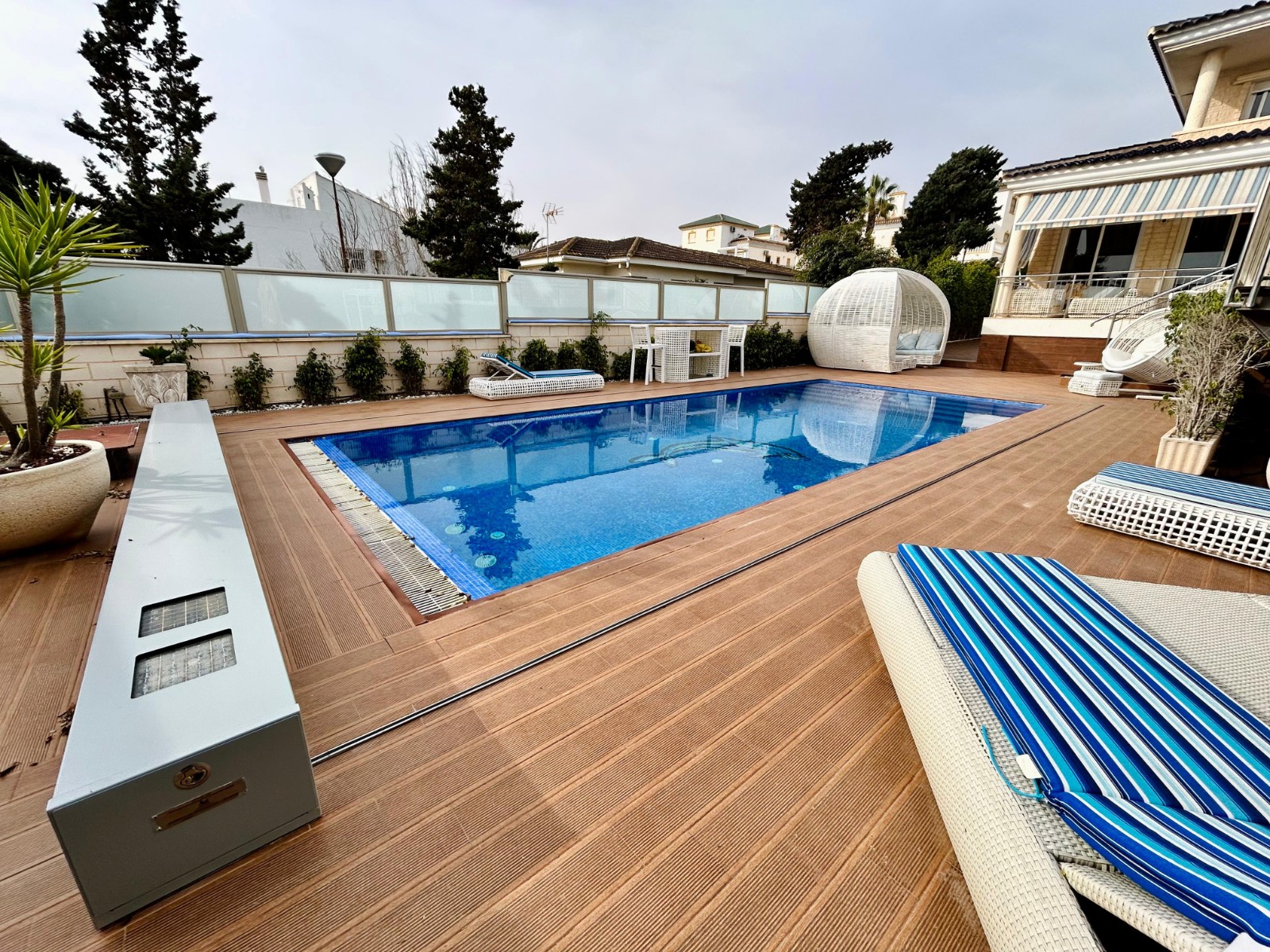 Living room in villa for sale in Torrevieja