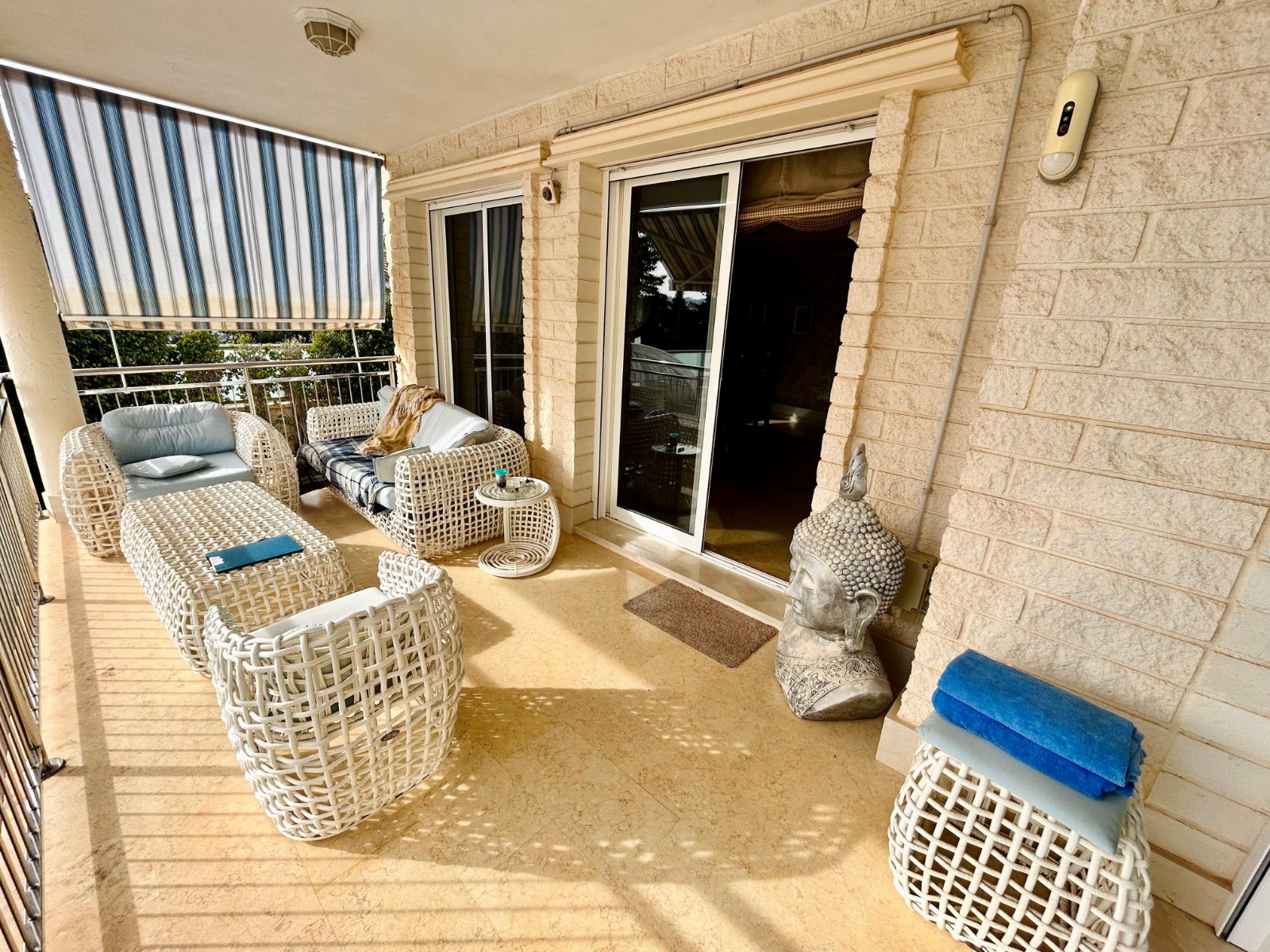 Bathroom in villa for sale in Torrevieja