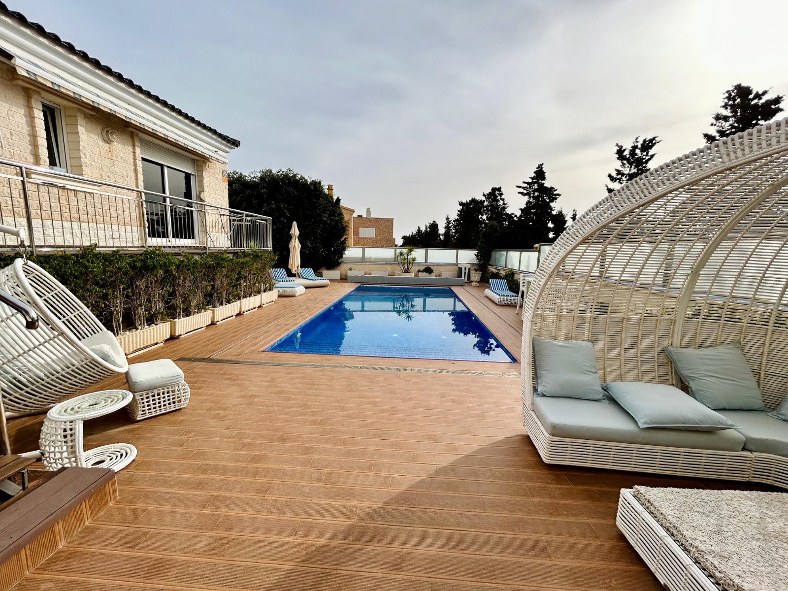 Bedroom in villa for sale in Torrevieja