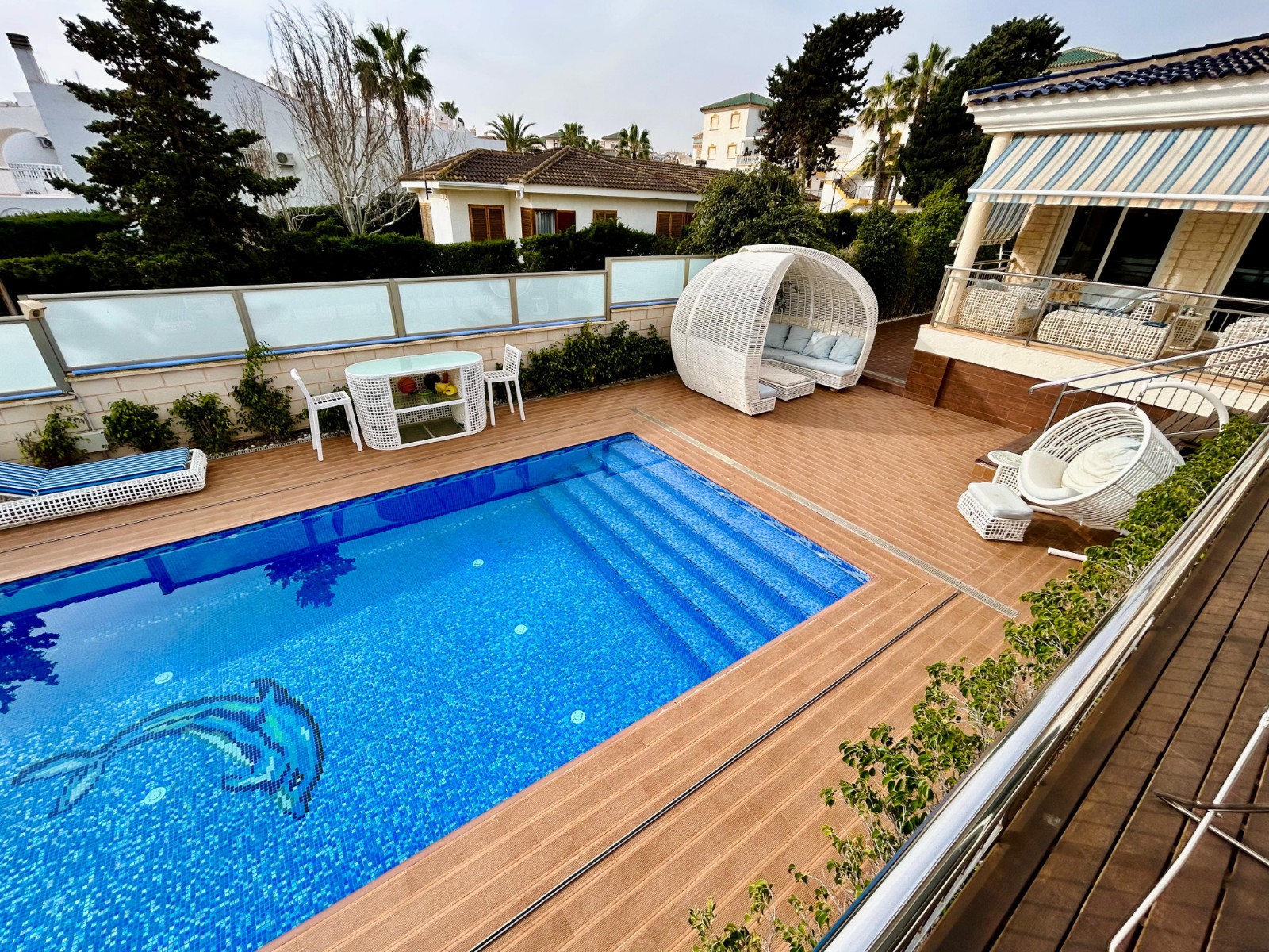 Exterior view in villa for sale in Torrevieja
