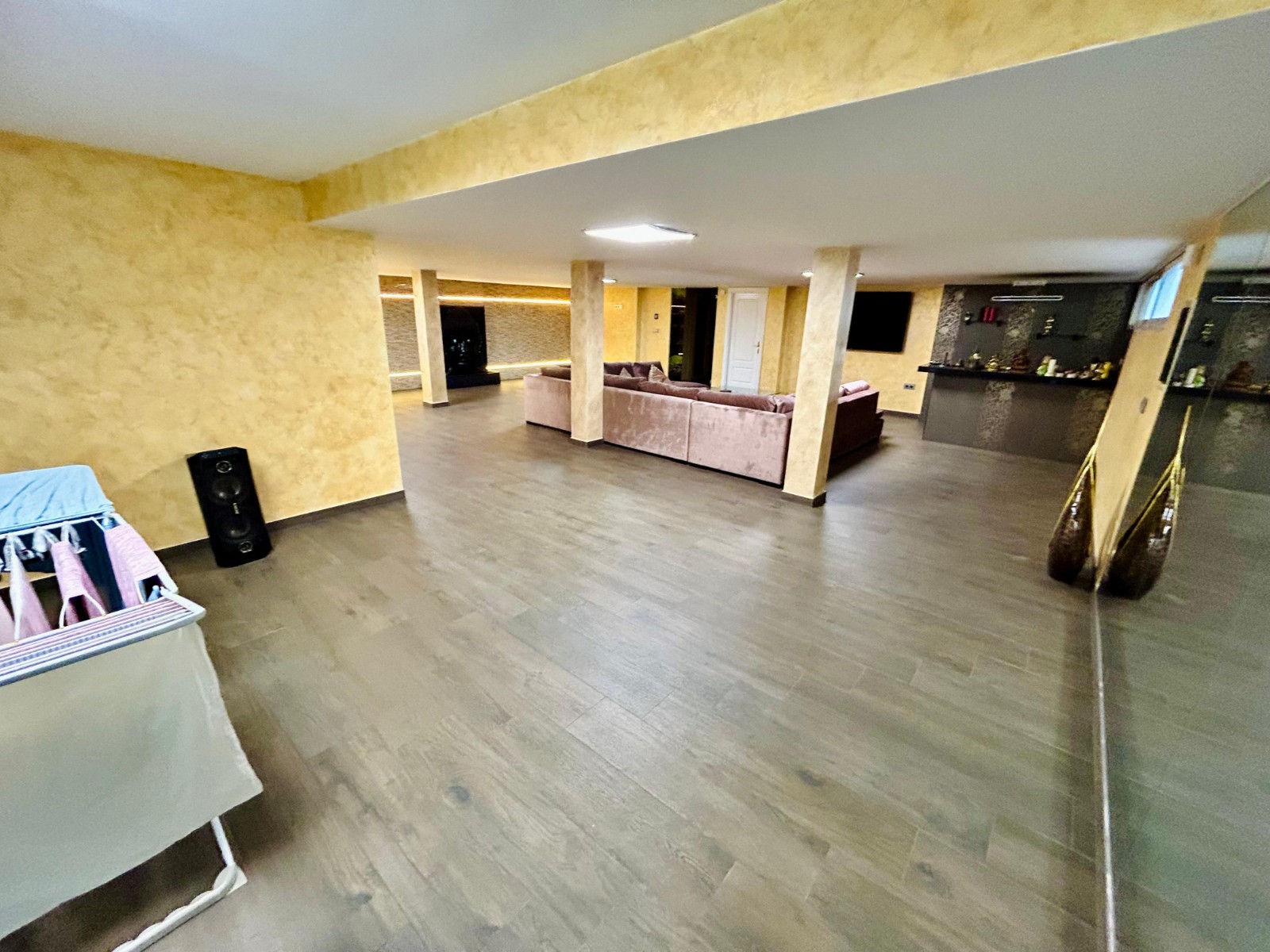 Dining area in villa for sale in Torrevieja