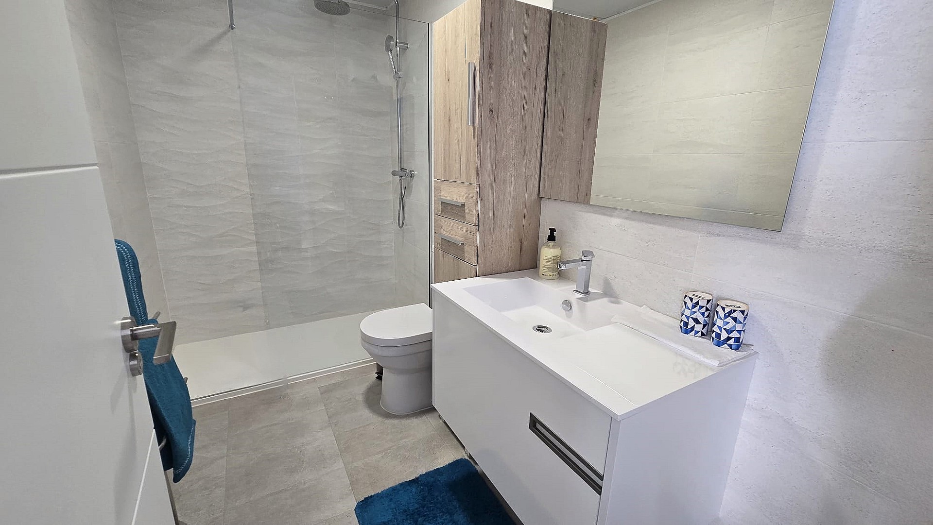 Bedroom in apartment for sale in Pilar de La Horadada