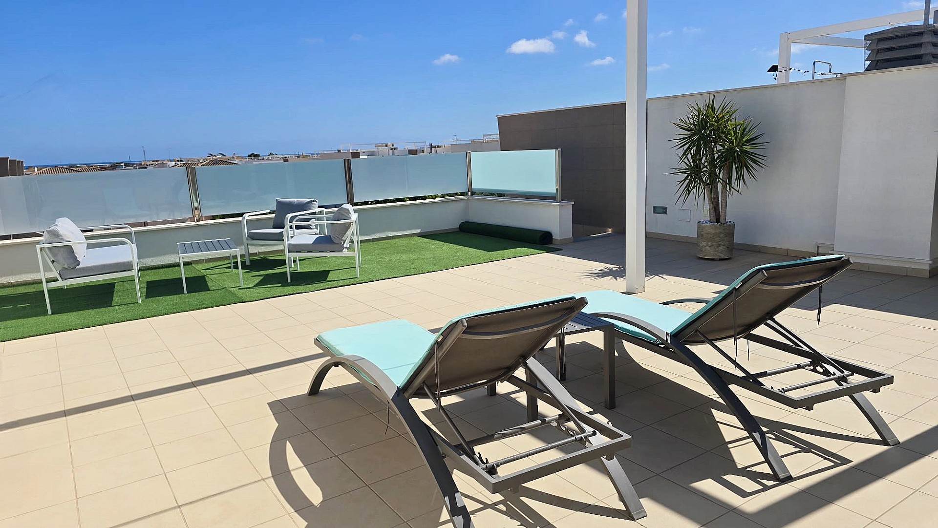 Kitchen in apartment for sale in Pilar de La Horadada