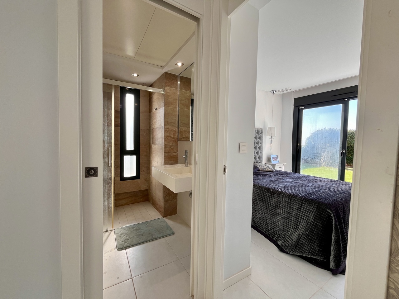 Garden in villa for sale in Los Dolses