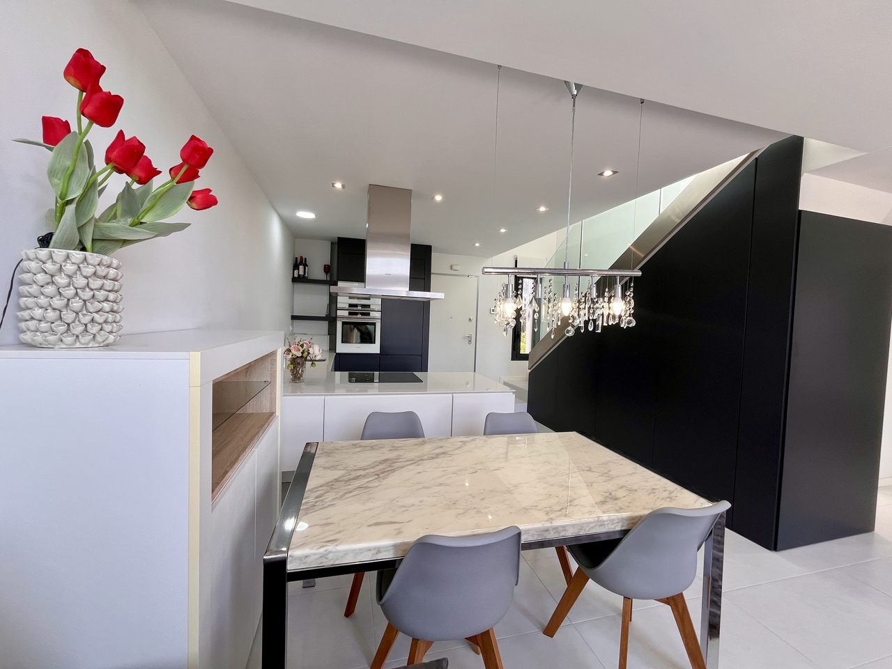 Garden in villa for sale in Los Dolses