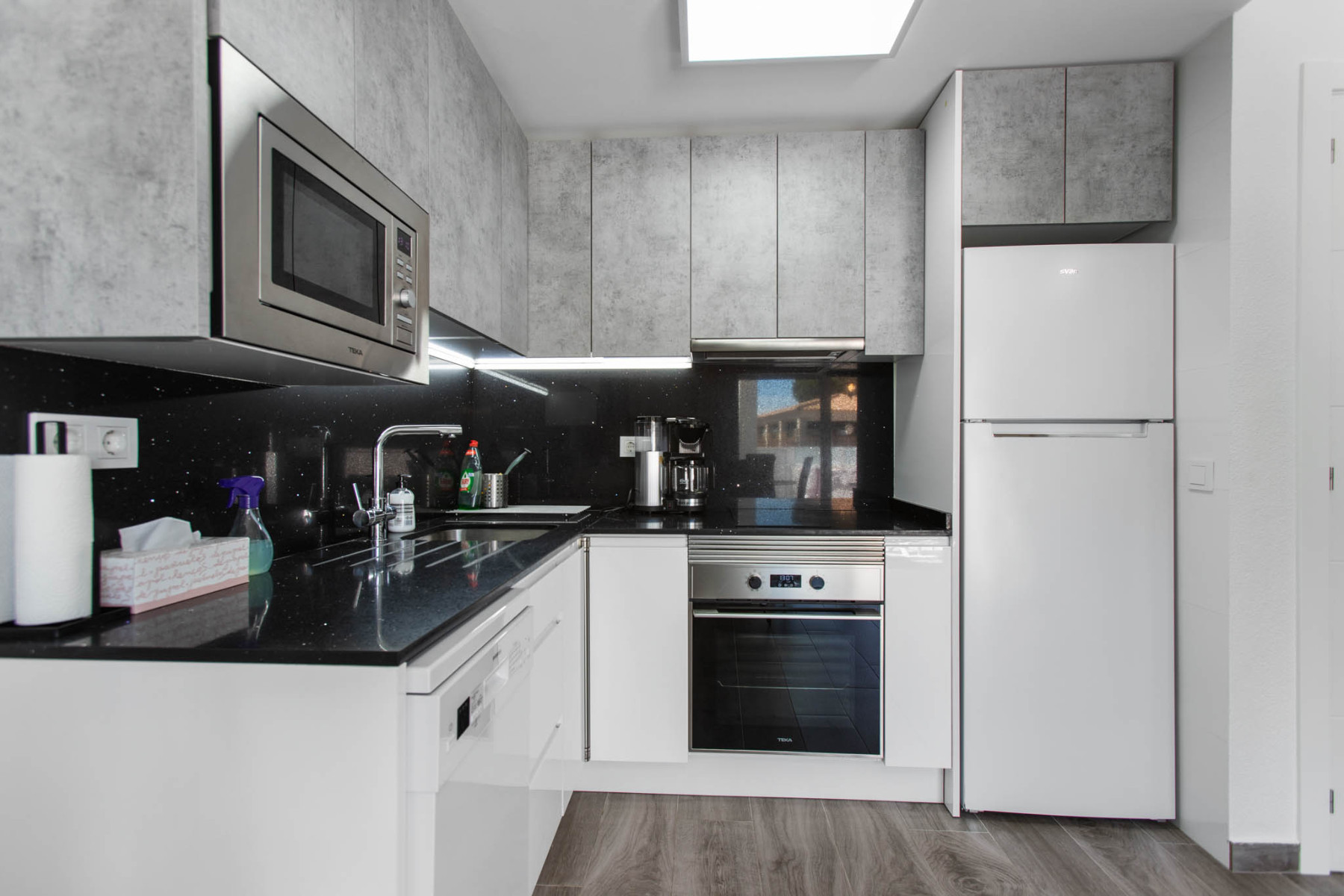 Dining area in duplex for sale in Torrevieja