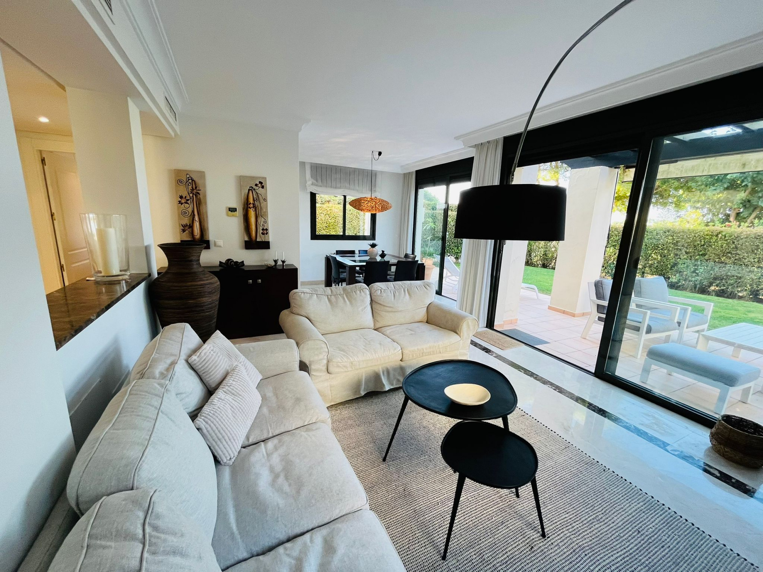 South-Facing Frontline Golf Detached Villa – Roda Golf, Murcia This beautifully presented two-storey