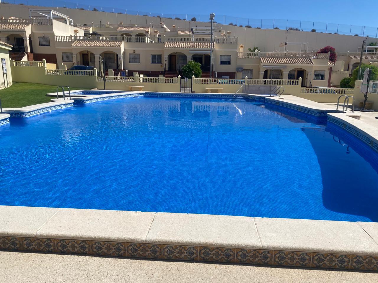 Garden in apartment for sale in Algorfa