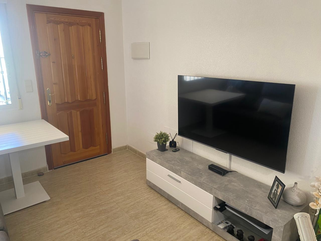 Bedroom in apartment for sale in Algorfa