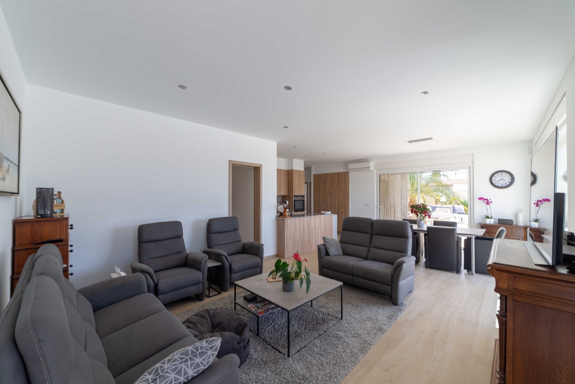 Kitchen in villa for sale in Torrevieja