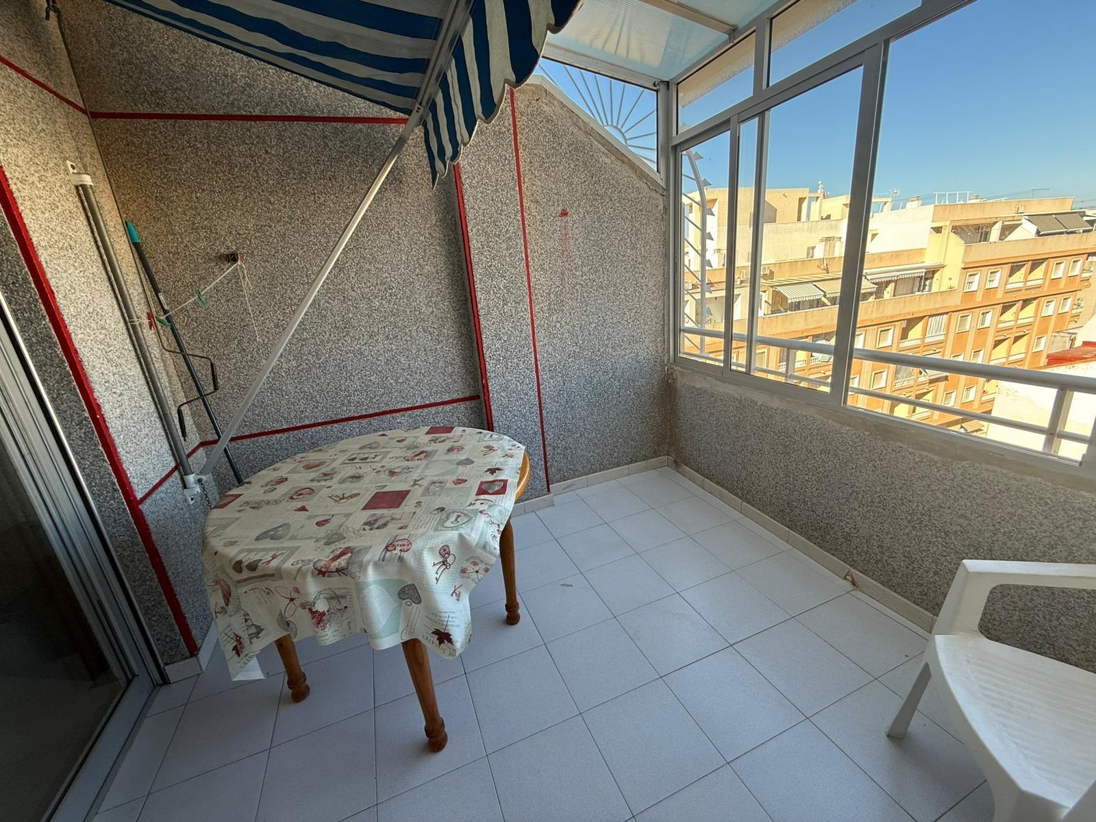 Bedroom in apartment for sale in Torrevieja