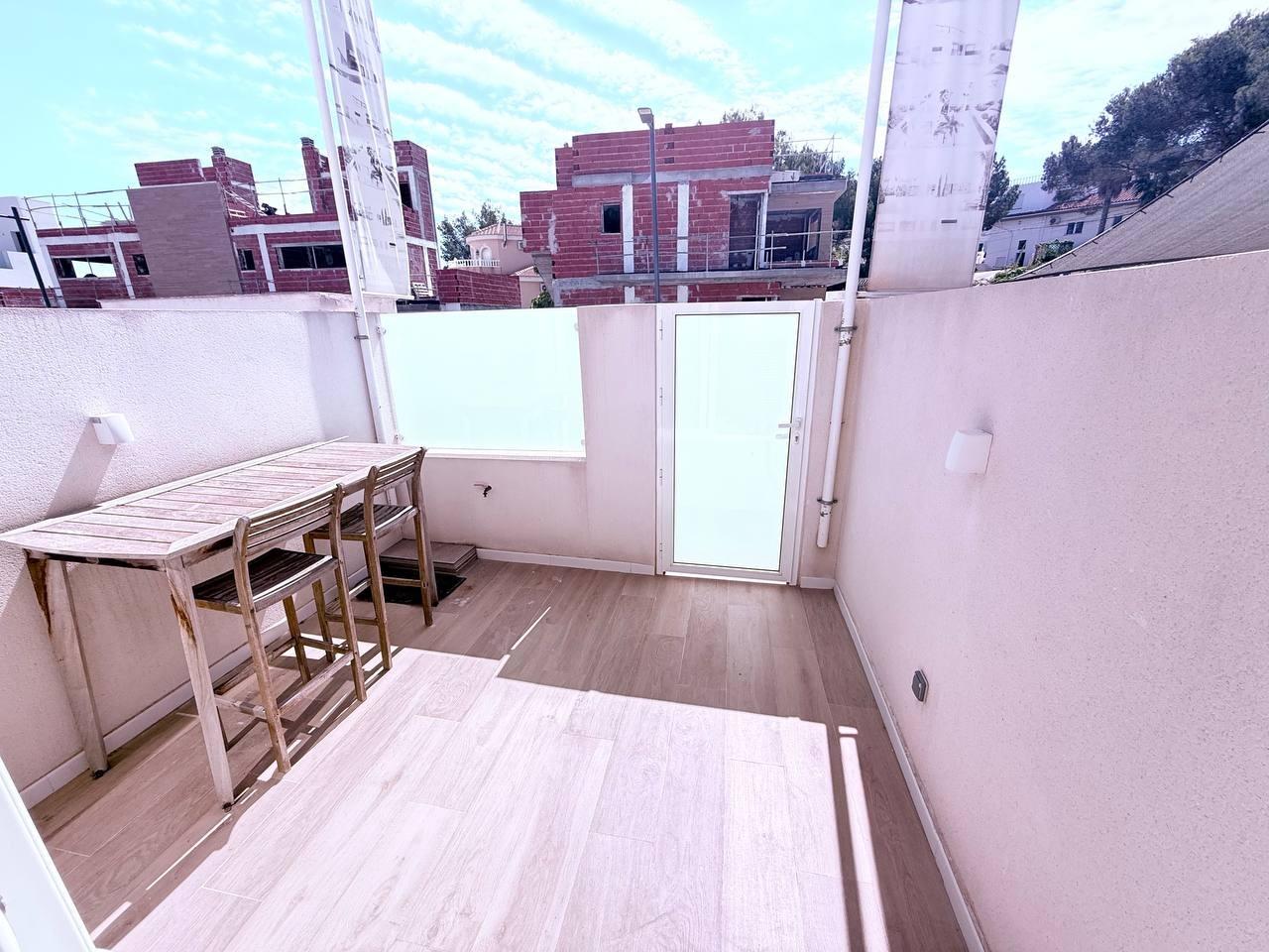 Bedrooms: 3, Bathrooms: 2, Town House in Orihuela Costa, Alicante, Spain