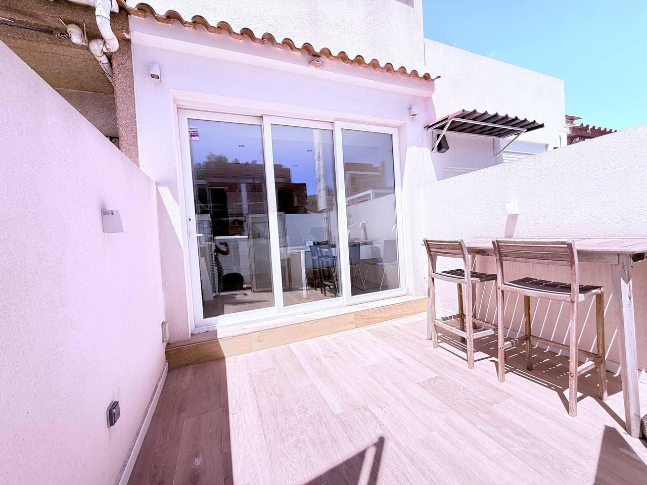 Dining area in terraced for sale in Orihuela Costa