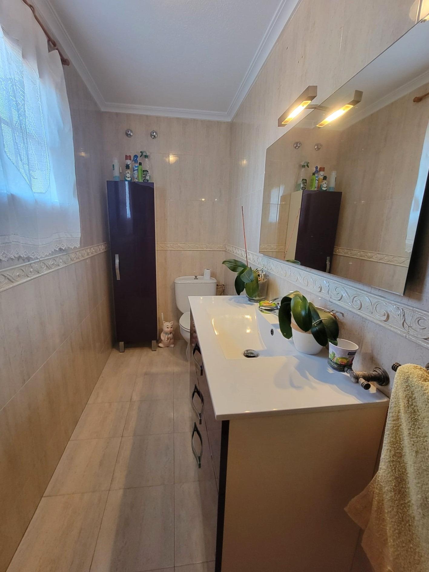 Kitchen in villa for sale in Torrevieja