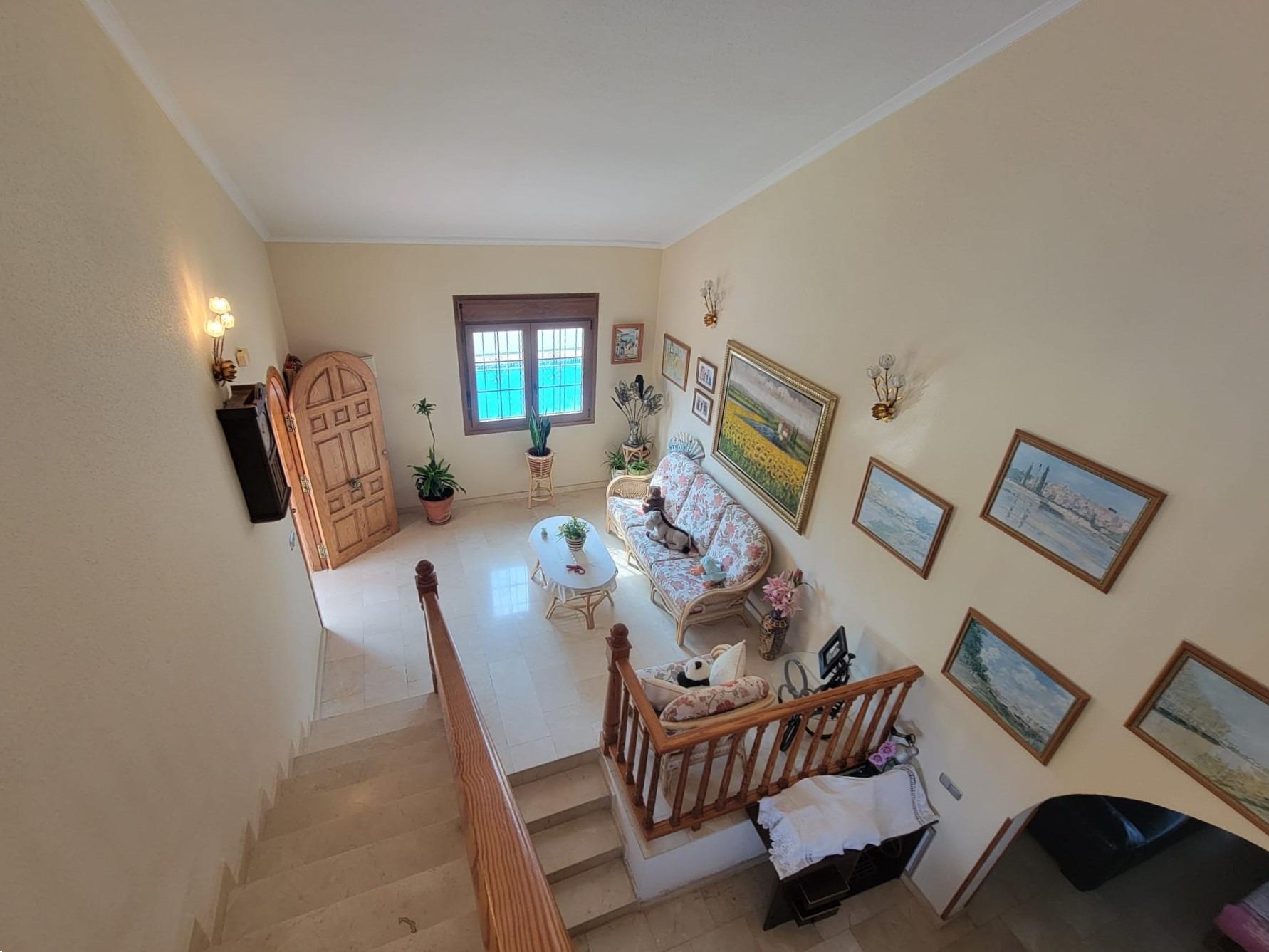 Terrace in villa for sale in Torrevieja