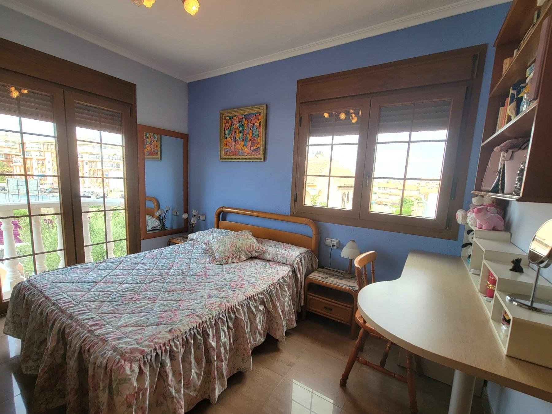 Kitchen in villa for sale in Torrevieja
