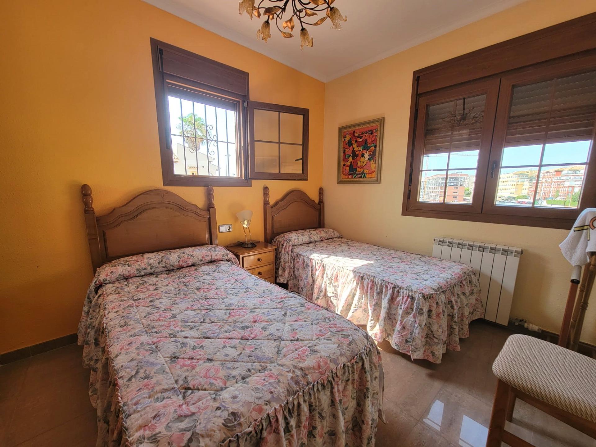 Bathroom in villa for sale in Torrevieja