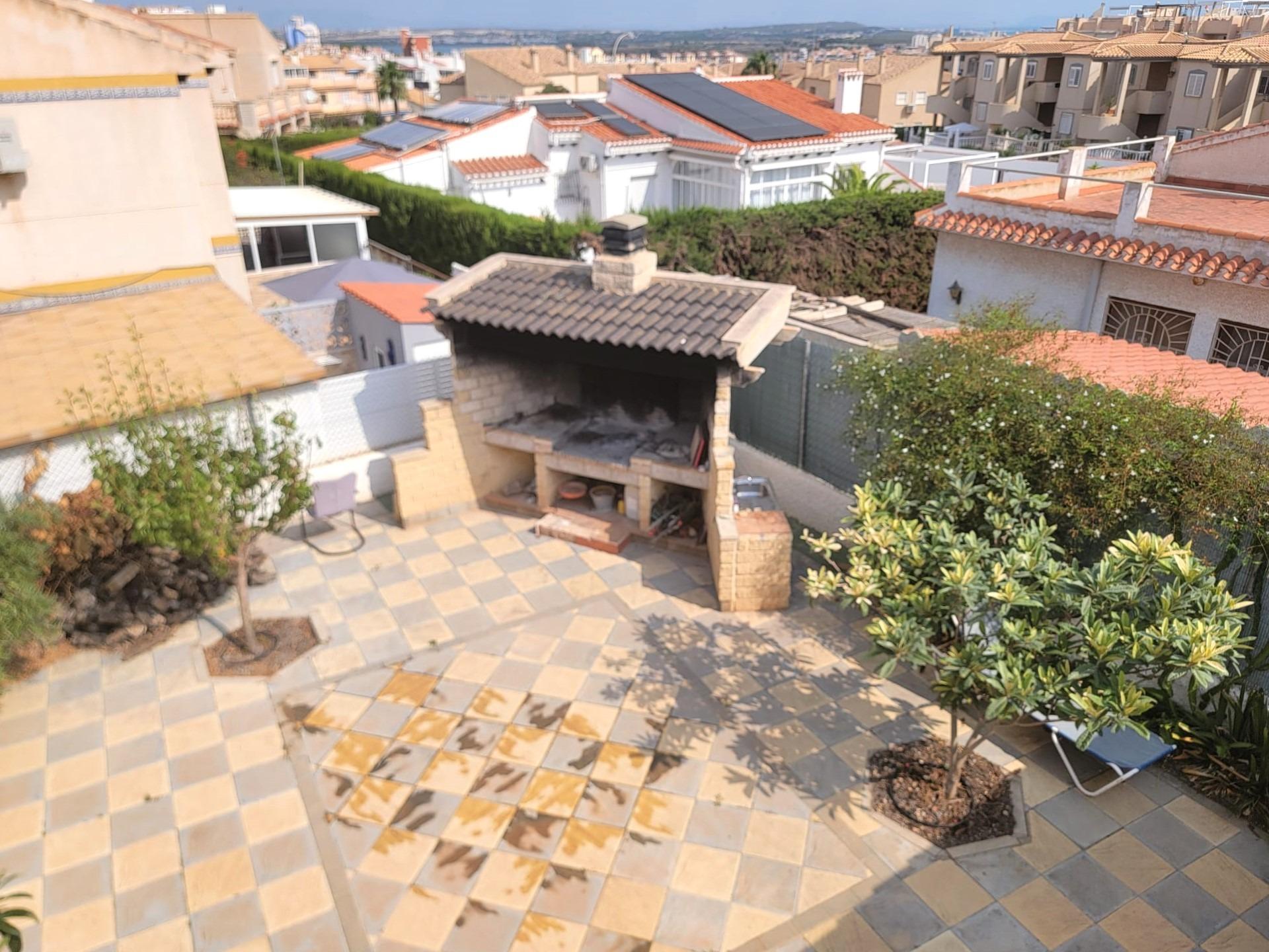 Bedroom in villa for sale in Torrevieja