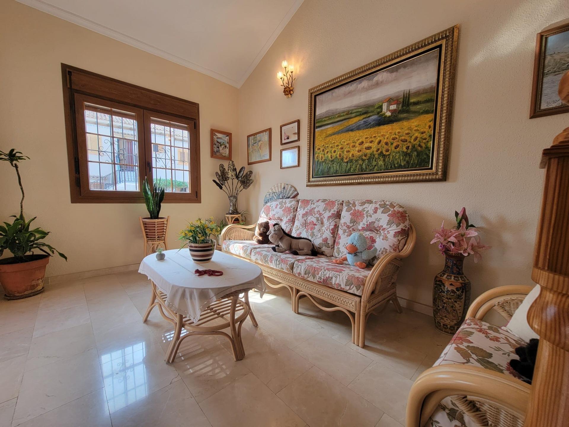 Terrace in villa for sale in Torrevieja