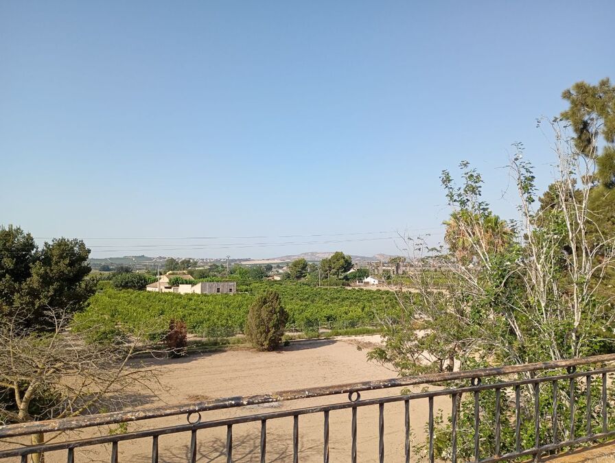 Kitchen in villa for sale in Daya Nueva