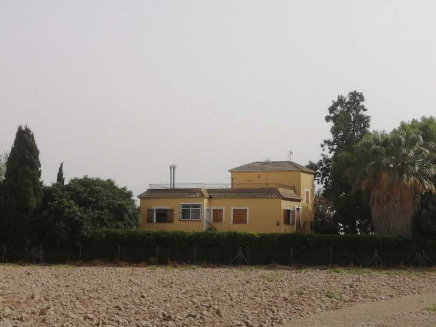 Master bedroom in villa for sale in Daya Nueva