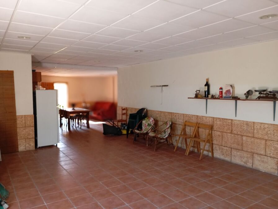Dining area in villa for sale in Daya Nueva