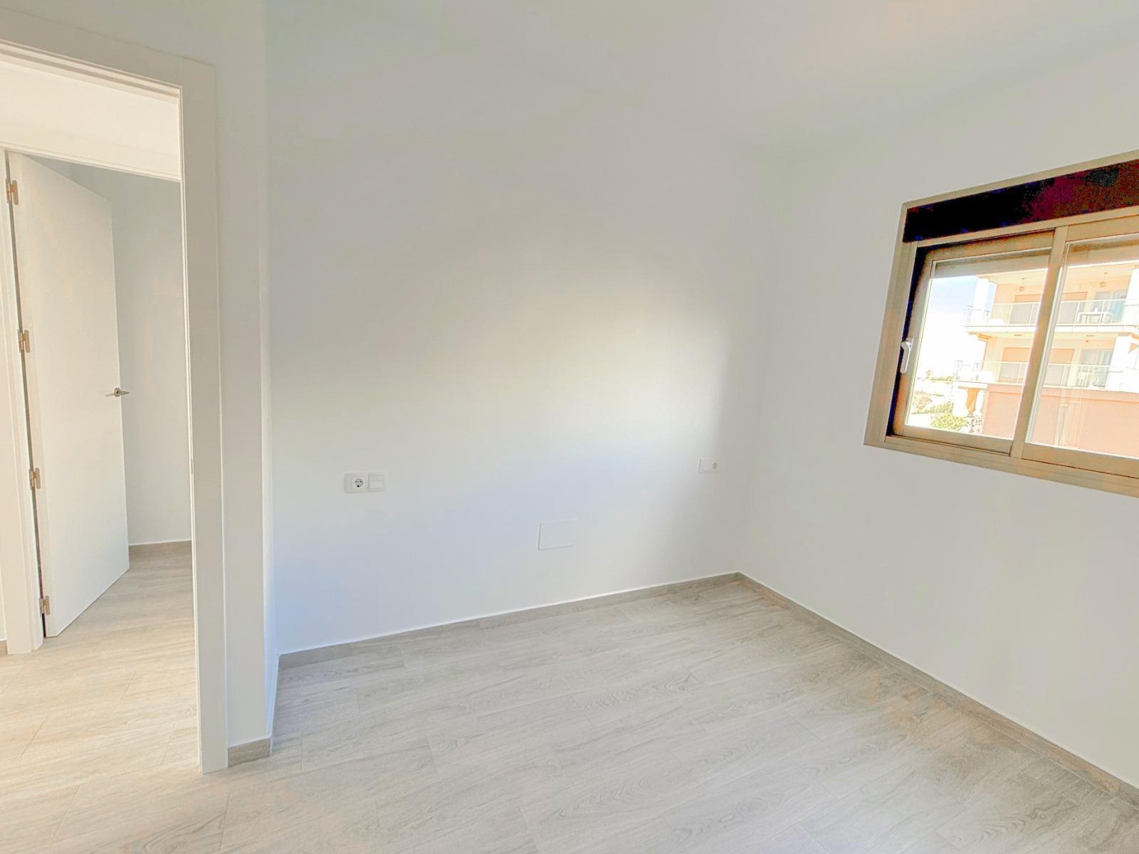 Garden in apartment for sale in Orihuela Costa