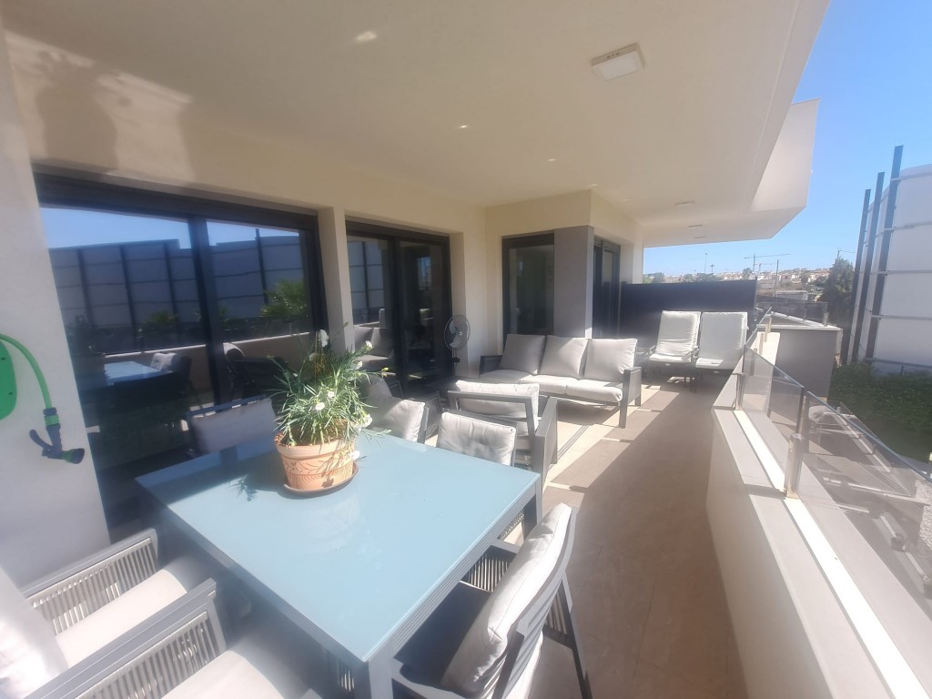 Dining area in apartment for sale in Playa Flamenca