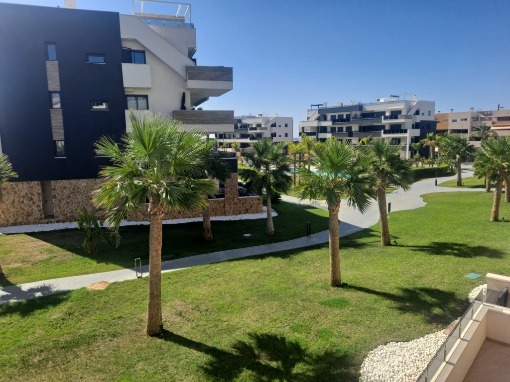 Kitchen in apartment for sale in Playa Flamenca