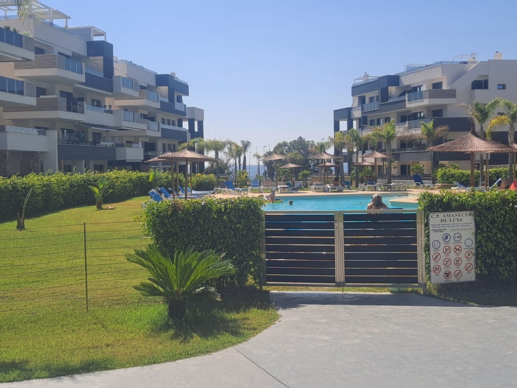 Garden in apartment for sale in Playa Flamenca