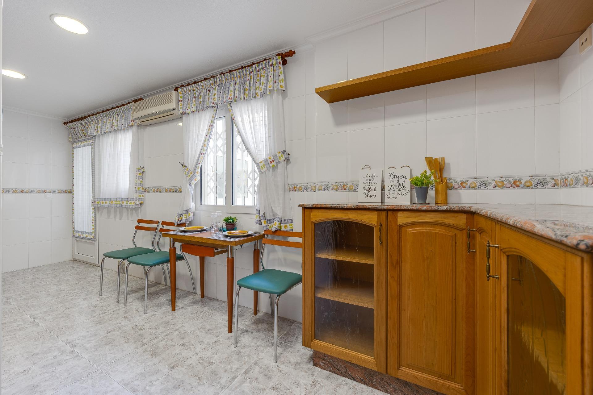Dining area in penthouse for sale in Torrevieja