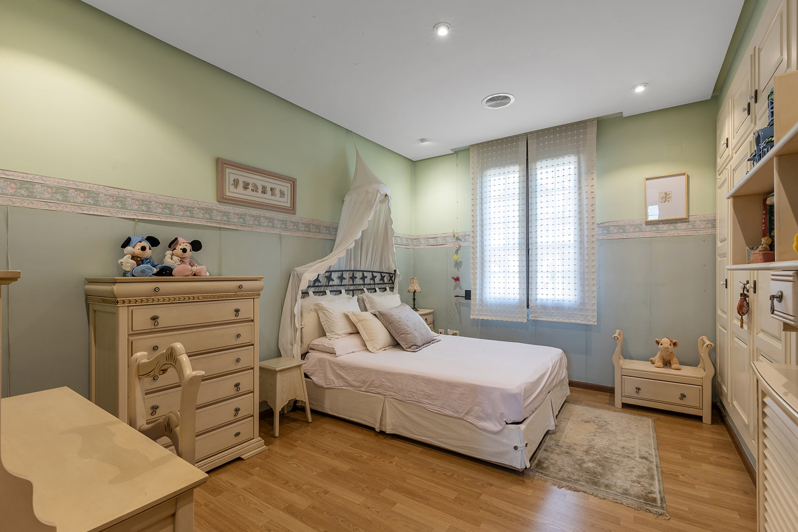 Terrace in villa for sale in Torrevieja