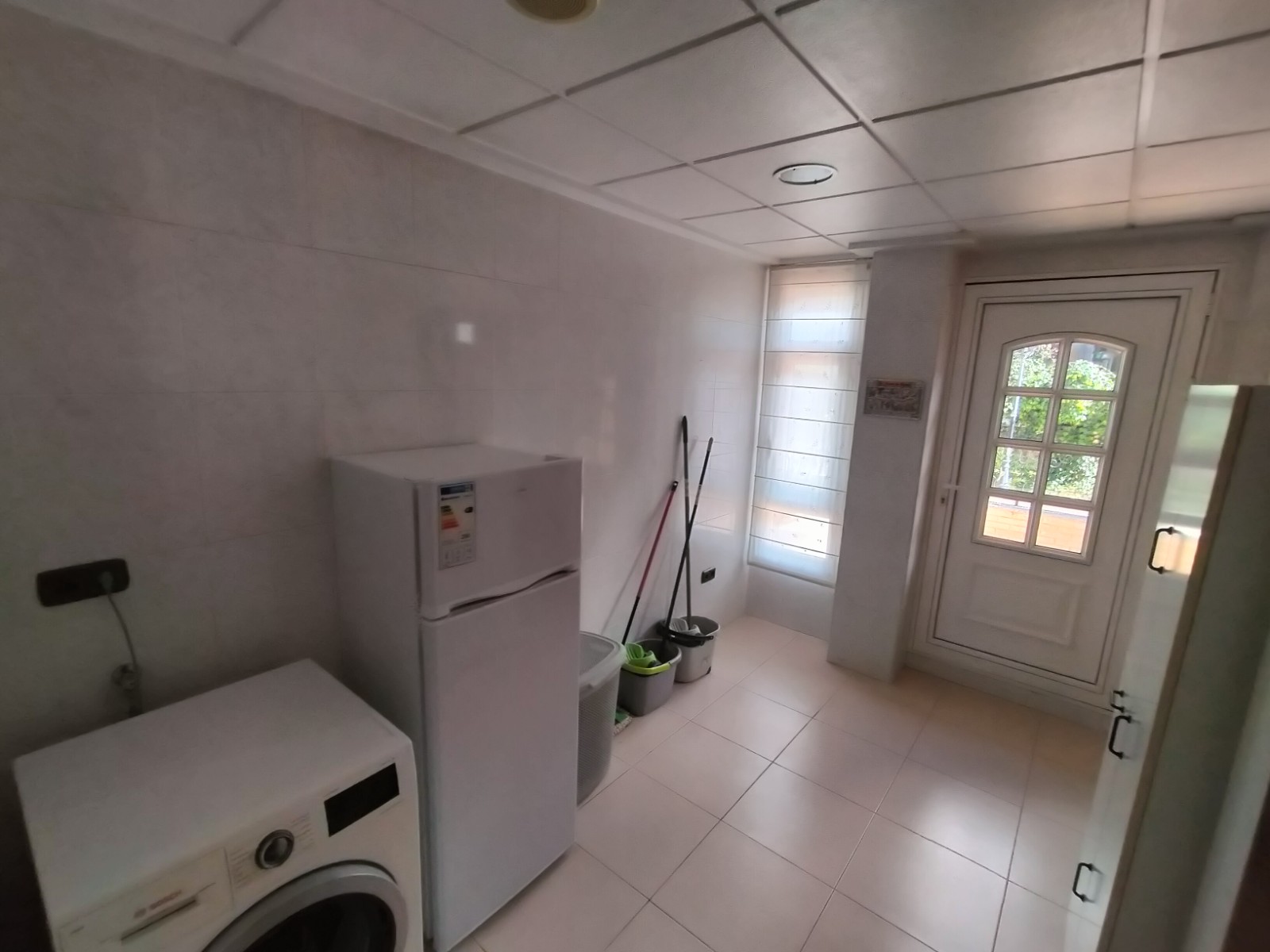 Master bedroom in villa for sale in Elda