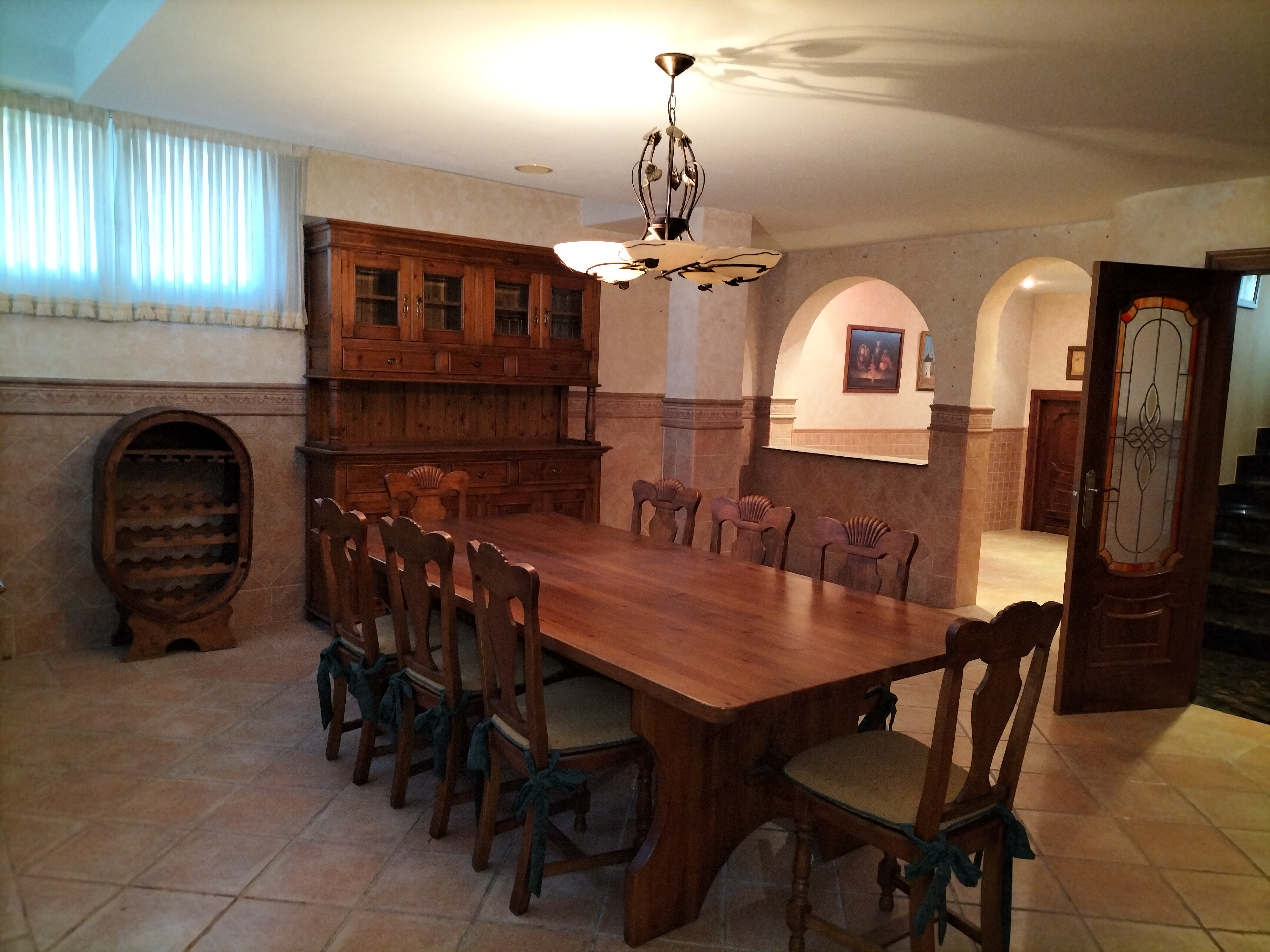 Dining area in villa for sale in Elda