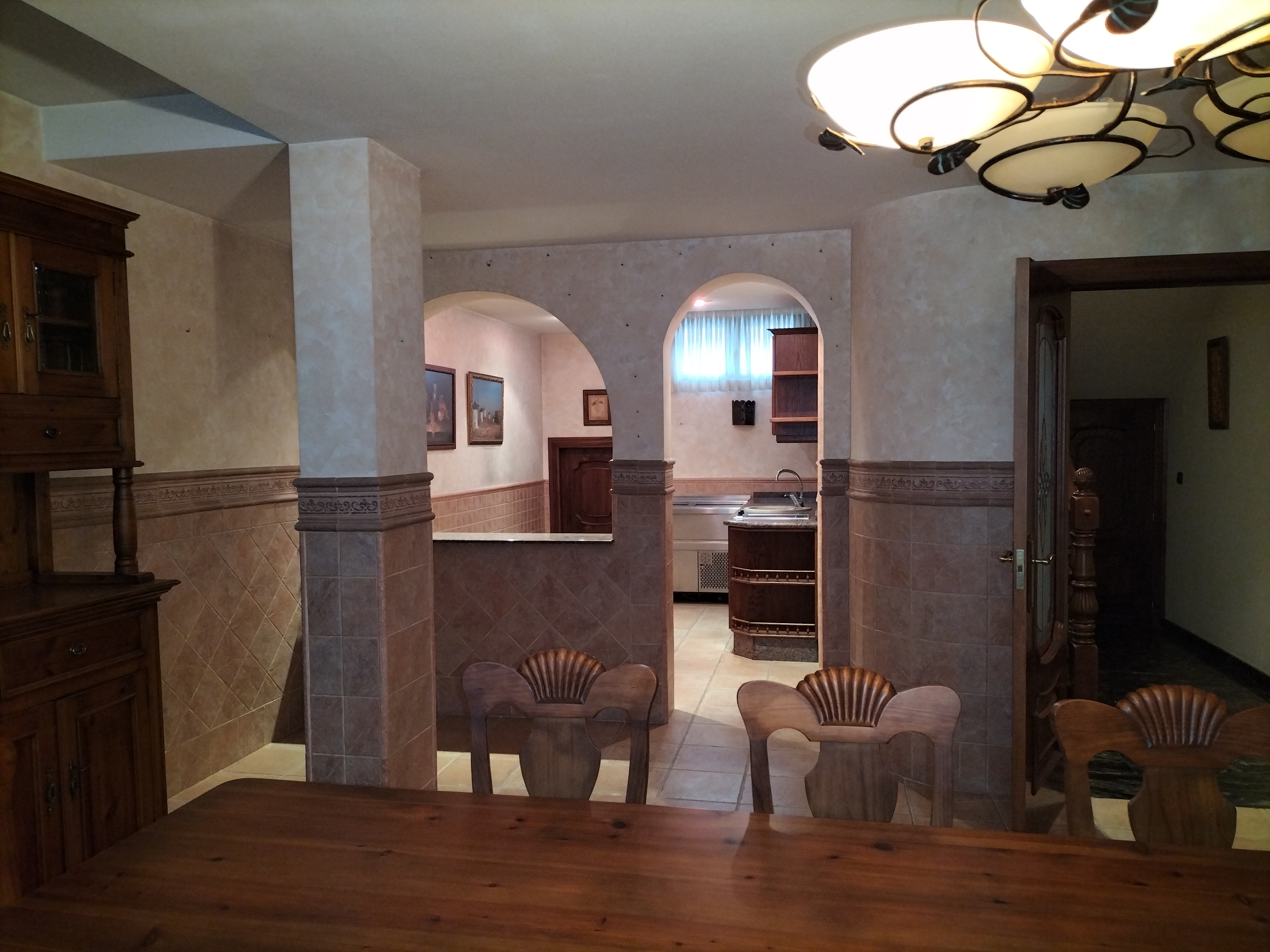 Bedroom in villa for sale in Elda