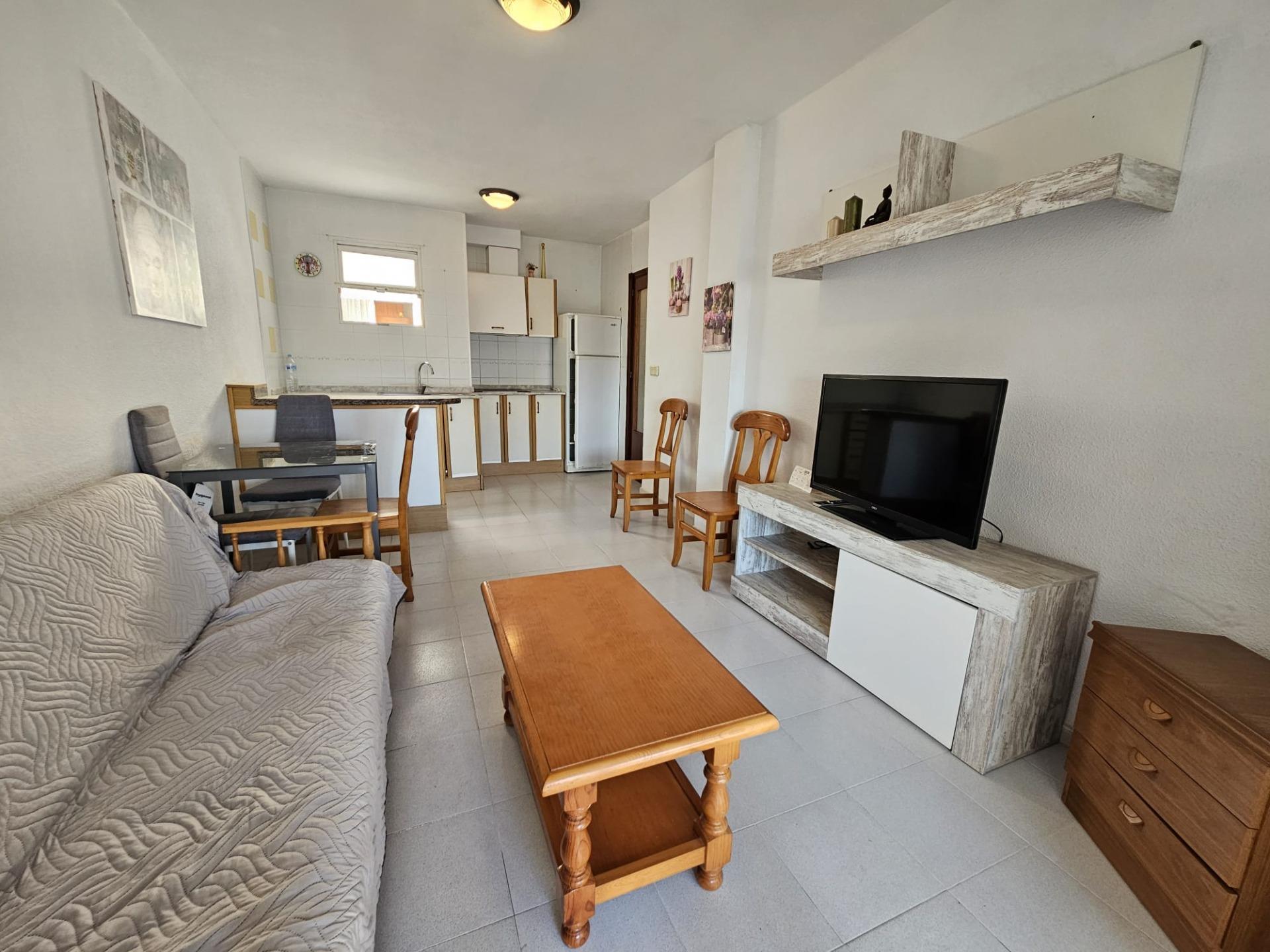 Bedroom in apartment for sale in Torrevieja