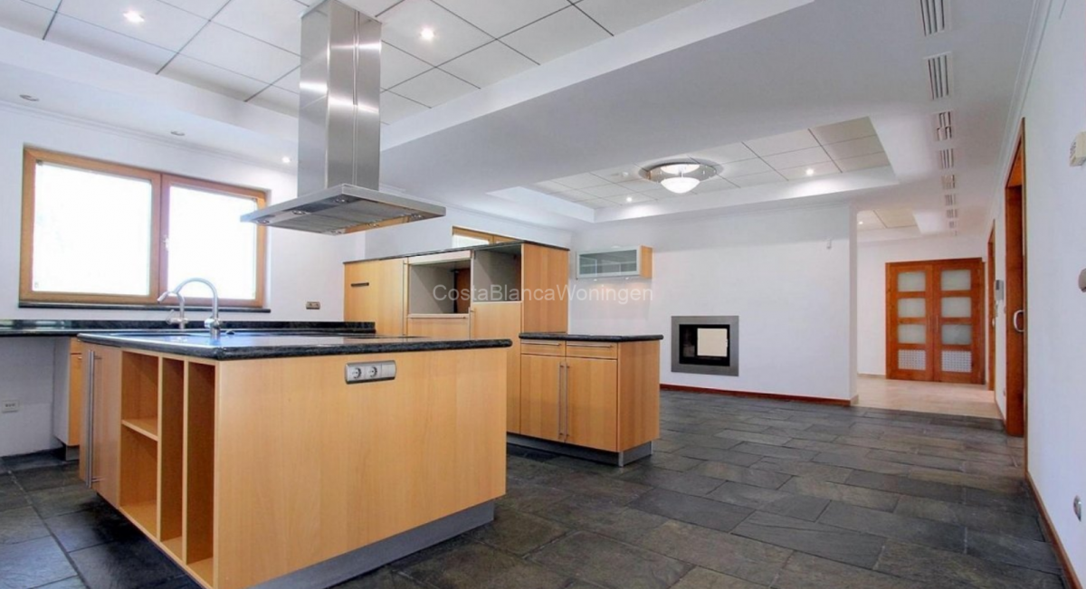 Kitchen in villa for sale in Penaguila