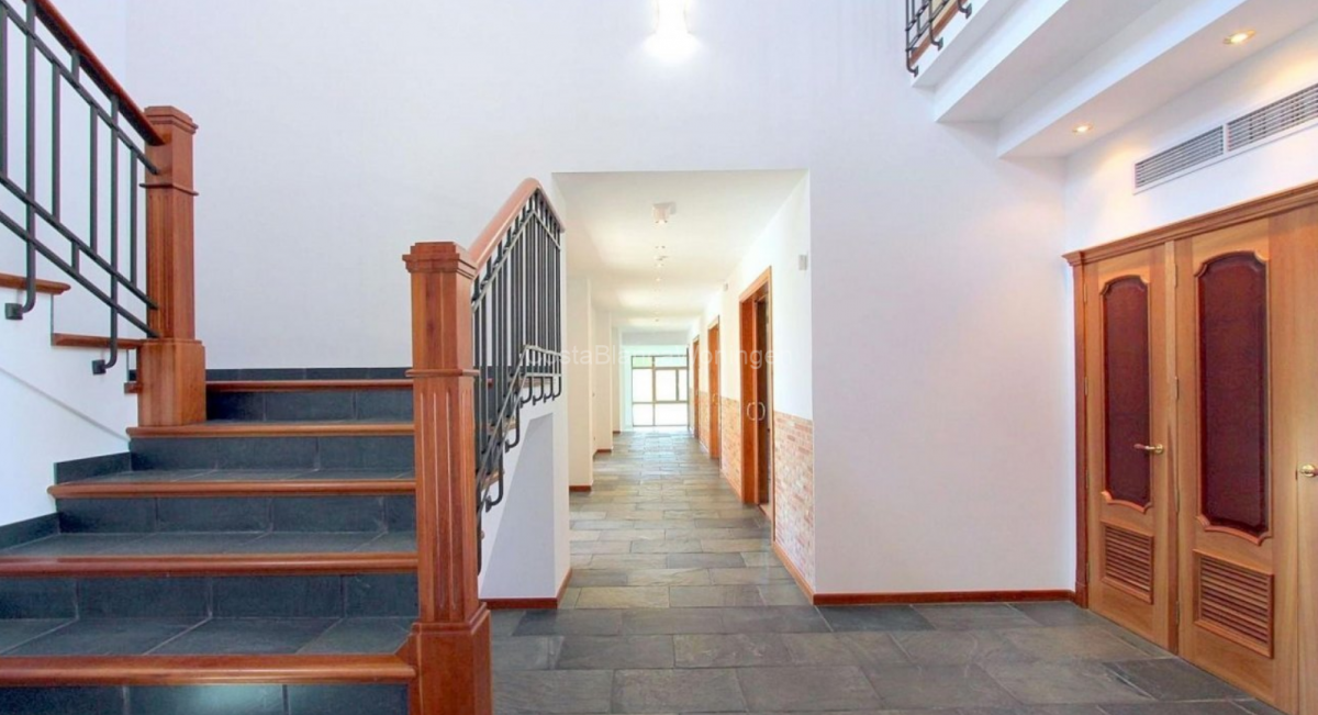 Bathroom in villa for sale in Penaguila