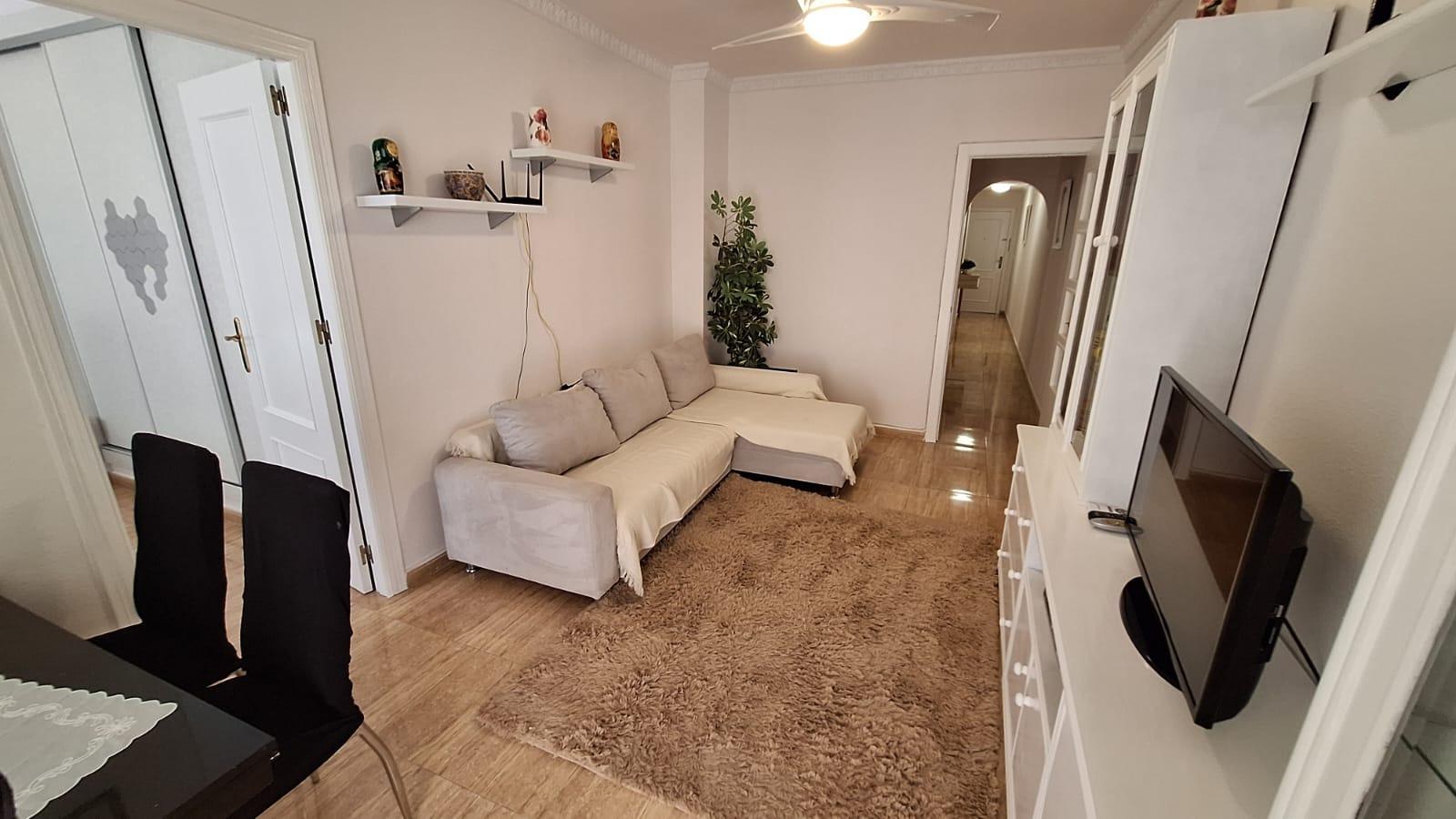Master bedroom in apartment for sale in Torrevieja