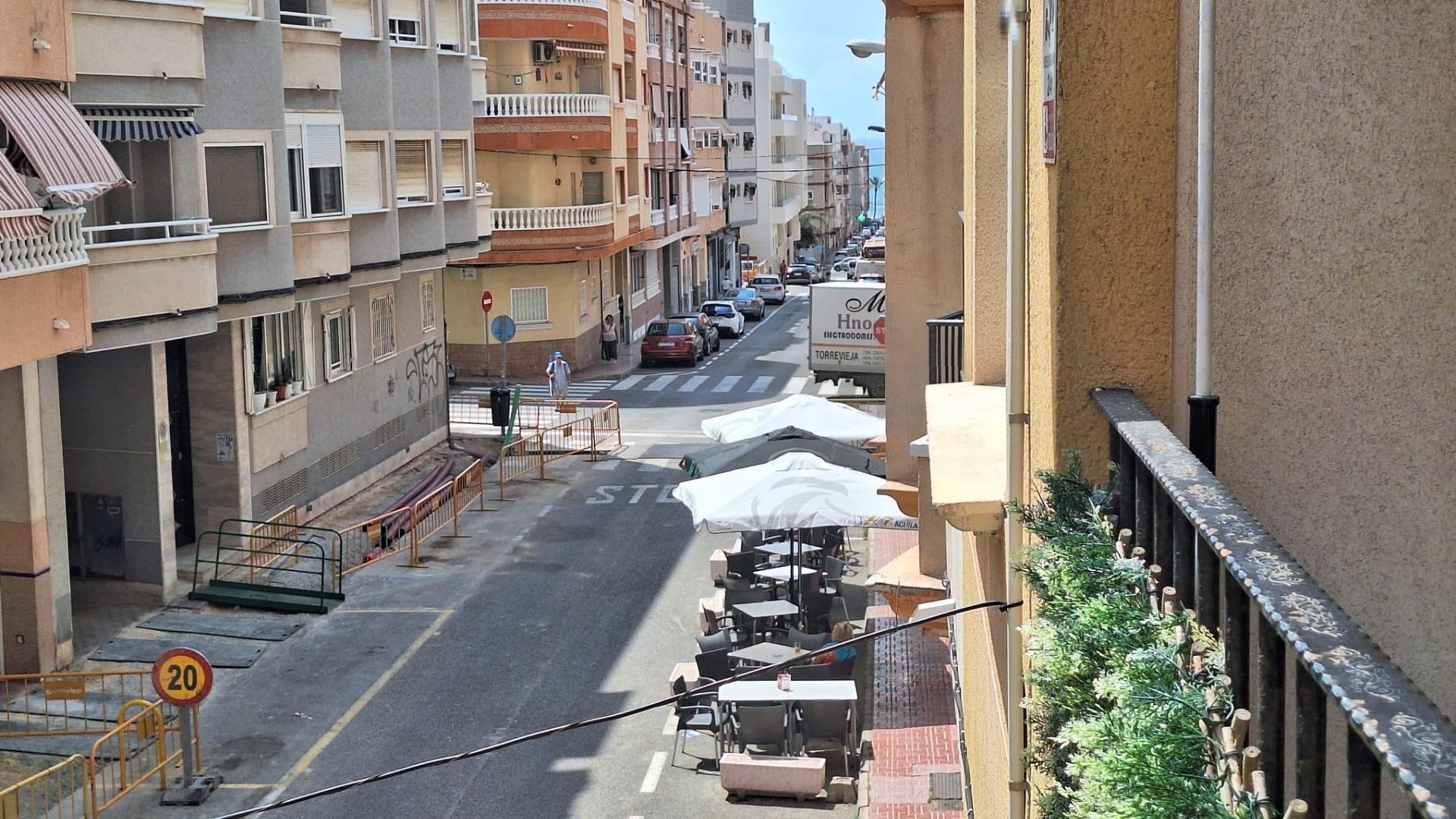 Master bedroom in apartment for sale in Torrevieja