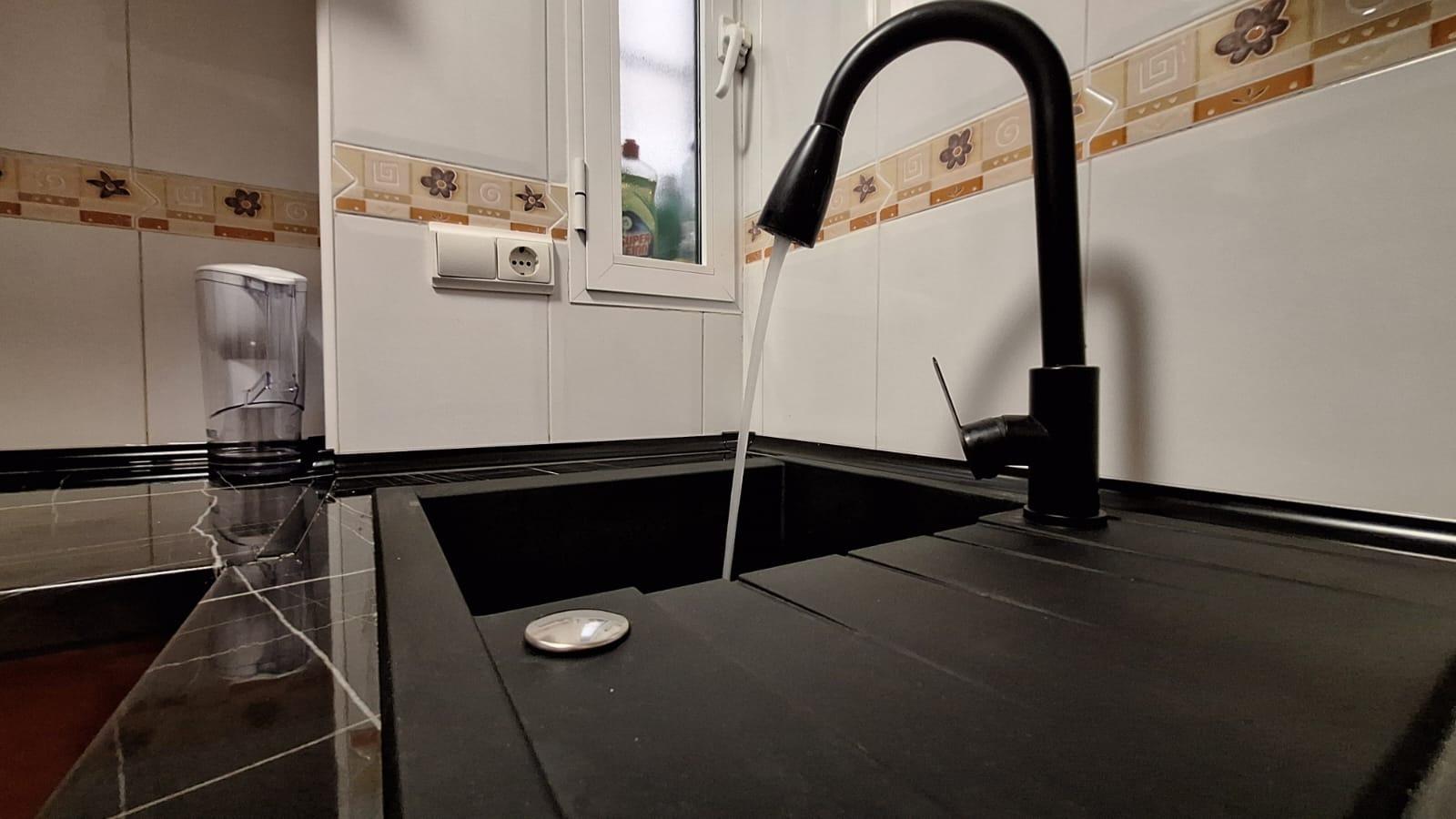 Bedroom in apartment for sale in Torrevieja