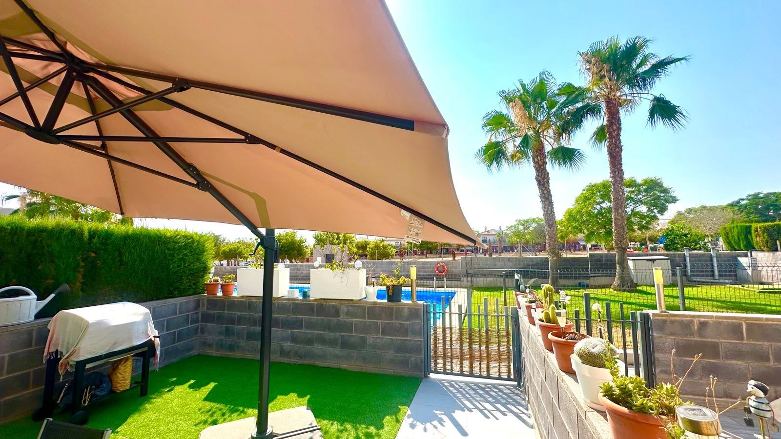 Dining area in terraced for sale in Torrevieja