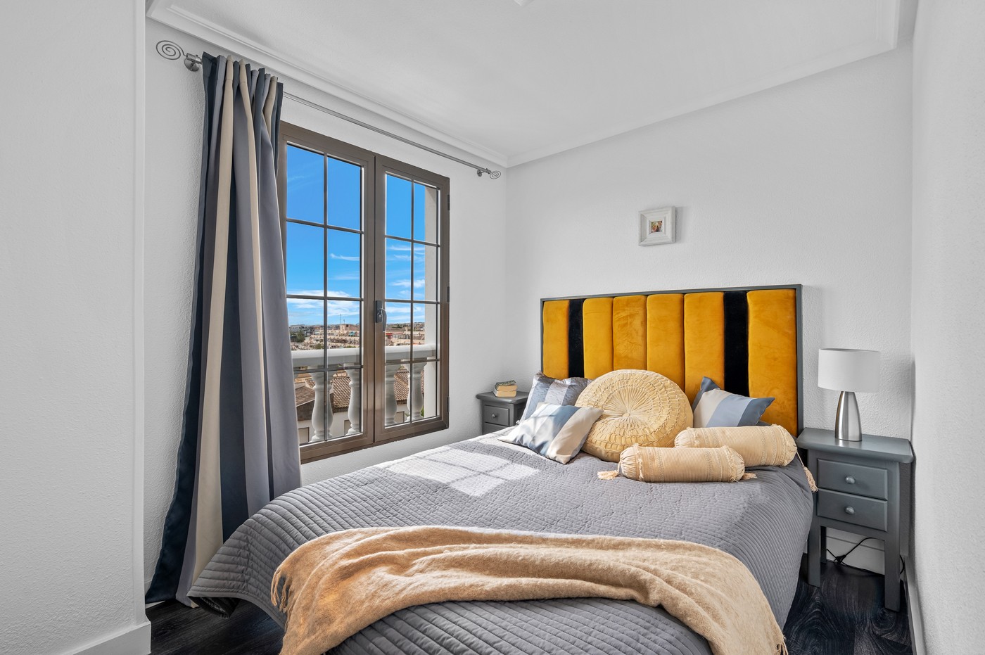 Garden in apartment for sale in Punta Prima
